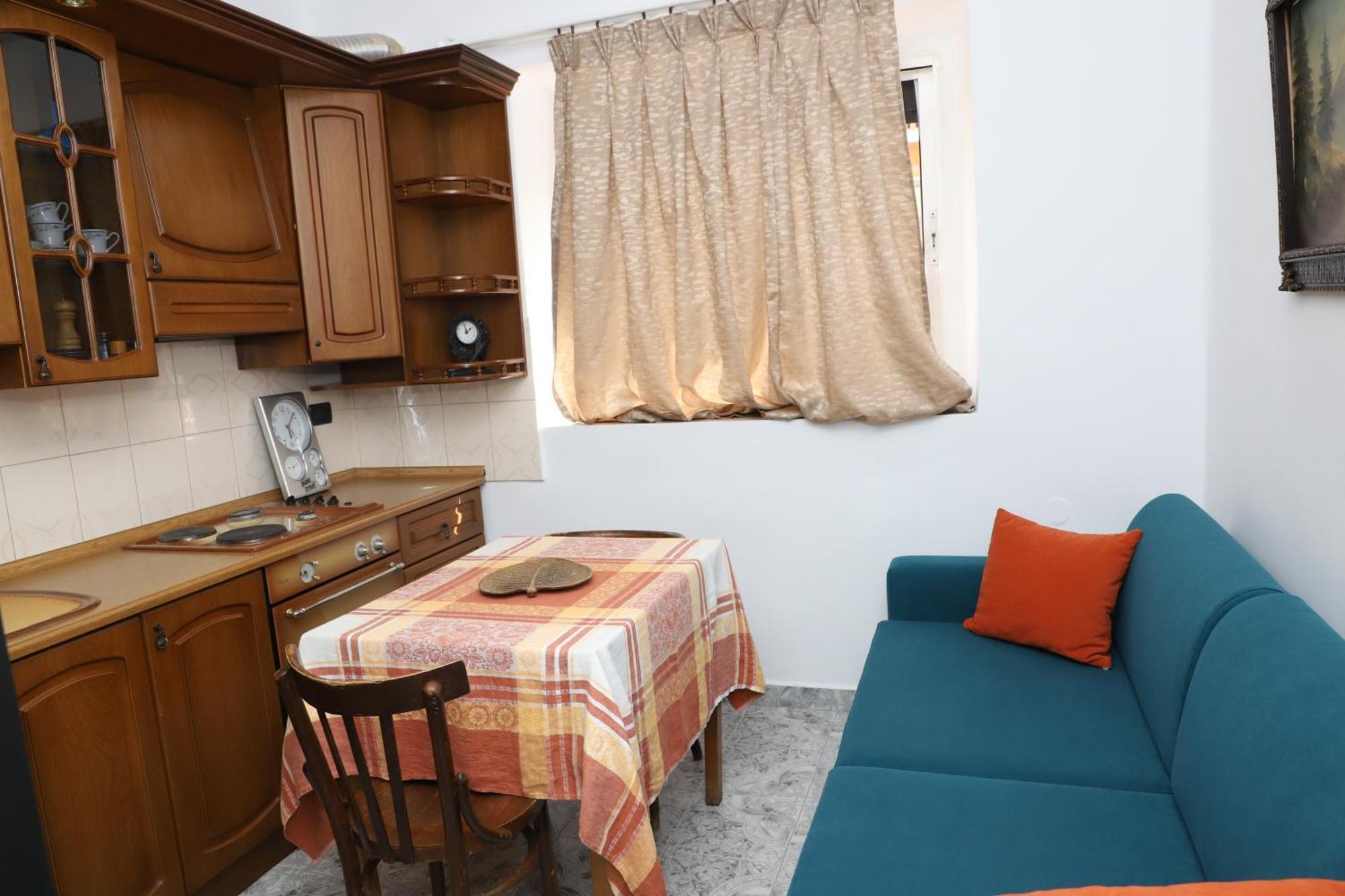 Eda Center Apartment *